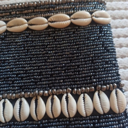 Clutch with beads and shells, new, gray and blue