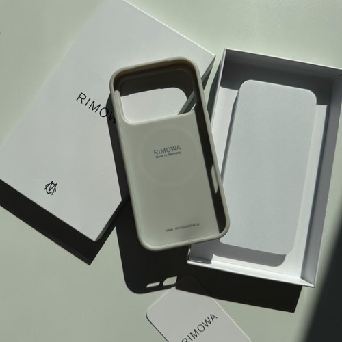 Θήκη Rimowa iPhone 17 Pro MagSafe αλουμινίου καινούργια