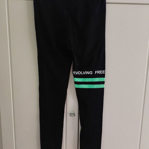 Set blouse with wide straps and leggings new, black and green