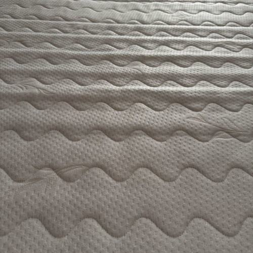 Memory Foam Semi-Double Mattress like new, 120x200x21cm