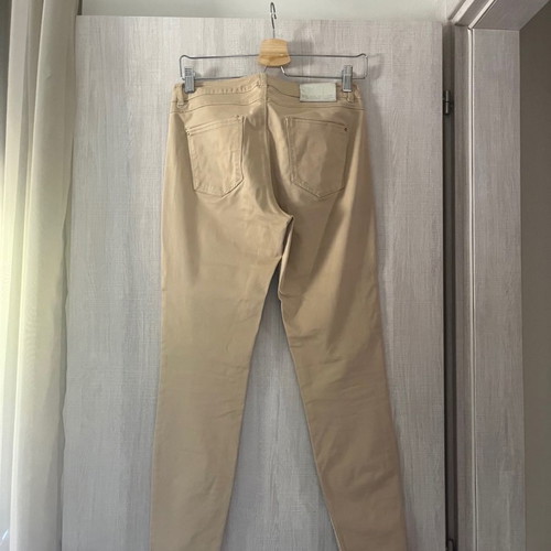 Zara pants size small used, beige, fitted with elastic fabric