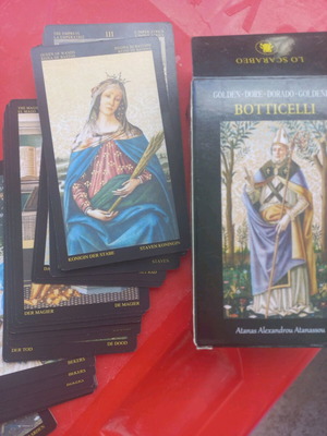 Botticelli collectible tarot deck like new