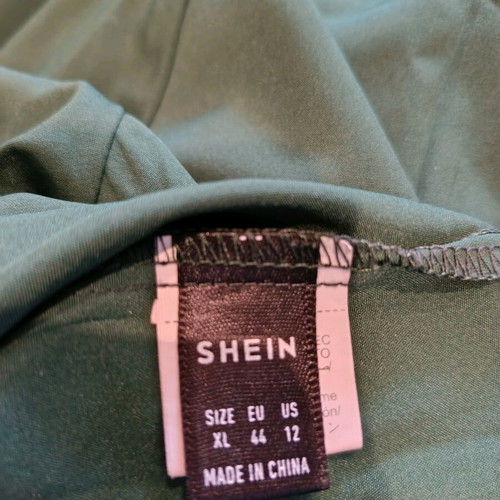 Shein women's blouse with ruffle sleeve, green cypress, like new, XL
