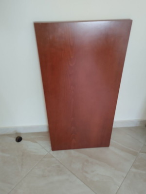 Τάβλα ξύλινη καινούργια με διαστάσεις 0,86x0,42 και πρόσθετη περιστρεφόμενη τάβλα