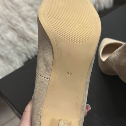 H&M beige pumps like new, size 39