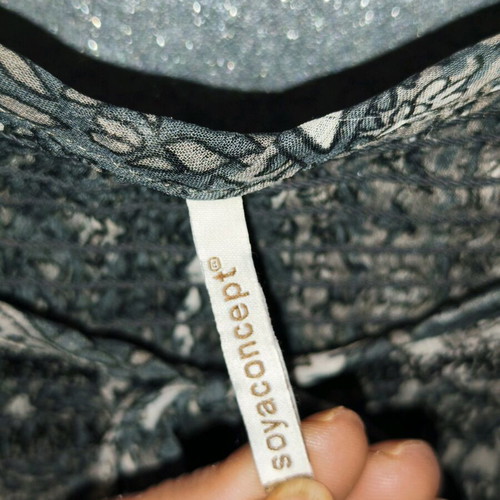 Soyaconcept blouse with grey-black paisley pattern like new, size L