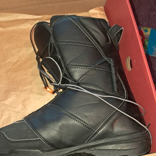Sentinel TLS boots new in box unused