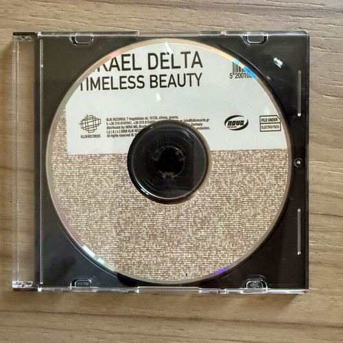 Underground Techno Progressive Electronic CD Collection like new, 90s–00s