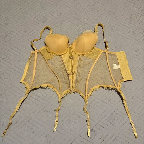 Venus Victoria Bustier Corset pastel yellow used with garters