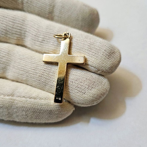 Gold cross 18K used, 6.29g, size 3.7x2cm