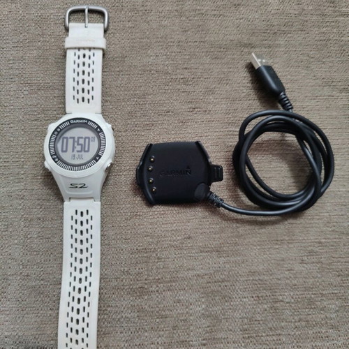 Garmin Approach S2 golf GPS watch used, white