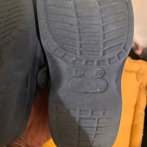 Crocs sandals for boys size 29 used, blue with pins