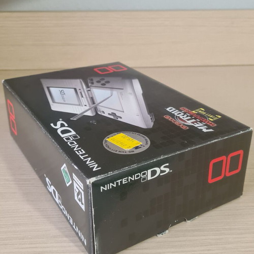 Nintendo DS Metroid Special Edition used, in box without charger
