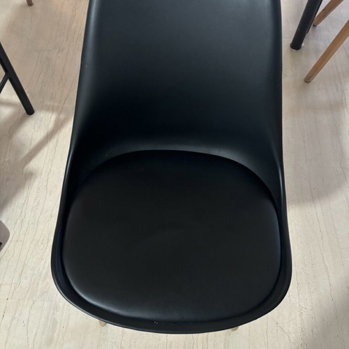 Black chairs like new, pack of 32, ideal for cafes
