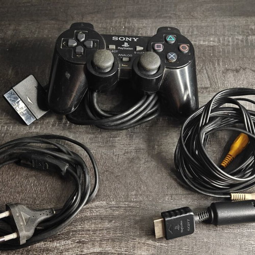 PlayStation 2 Silver μεταχειρισμένο με χειριστήριο και 2 παιχνίδια