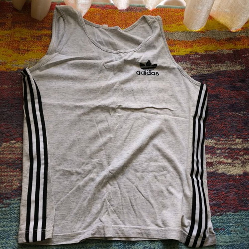 Adidas sleeveless shirt size S