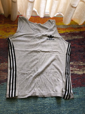 Adidas sleeveless shirt size S