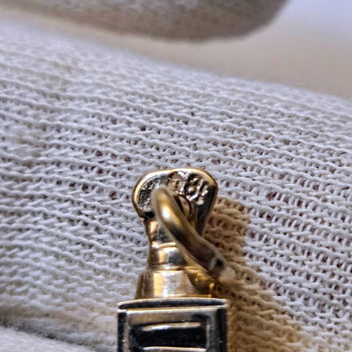 Gold cross 14K used, 4.08g, size 3.5x2.2cm