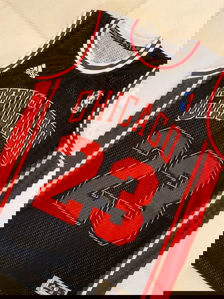  Adidas CHICAGO BULLS Michael Jordan away black jersey