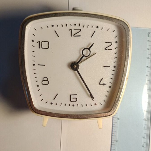 Victoria Aradora 4 rubine clock used