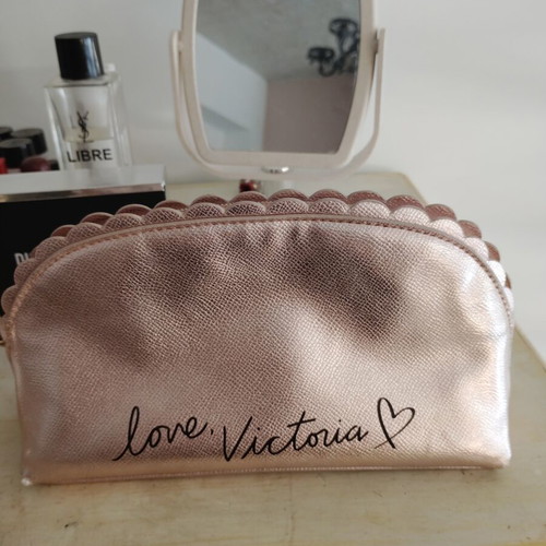 Victoria's Secret toiletry bag like new, pink gold