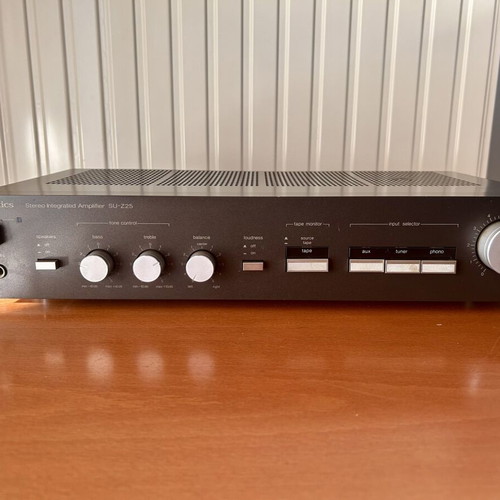 Technics SU-Z25 amplifier, vintage 1980s