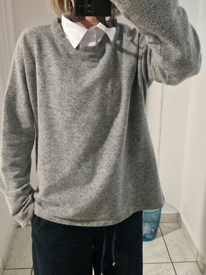 Zara sweater like new, loose fit, gray, size S