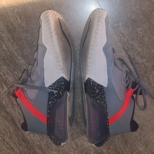 Nike Zoom Crossover Athletic Shoes size 40 like new, gray
