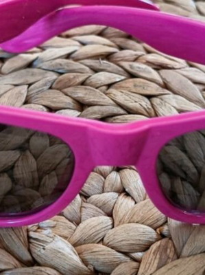 Pink sunglasses like new, unbranded