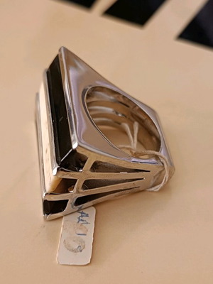SILVER RING WITH ONYX