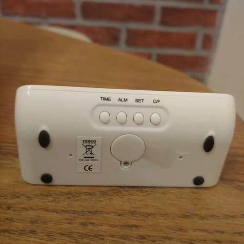 Desk clock new with 4 USB ports and alarm function