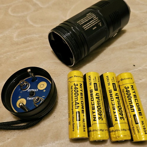 NITECORE Tiny Monster TM06S LED flashlight like new, 4000 Lumens
