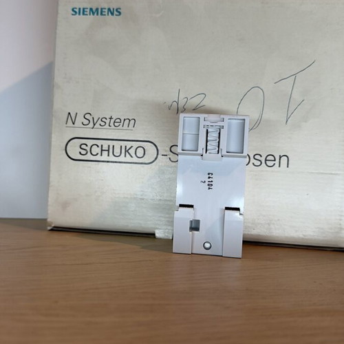 Schuko System M sockets set of 10 new