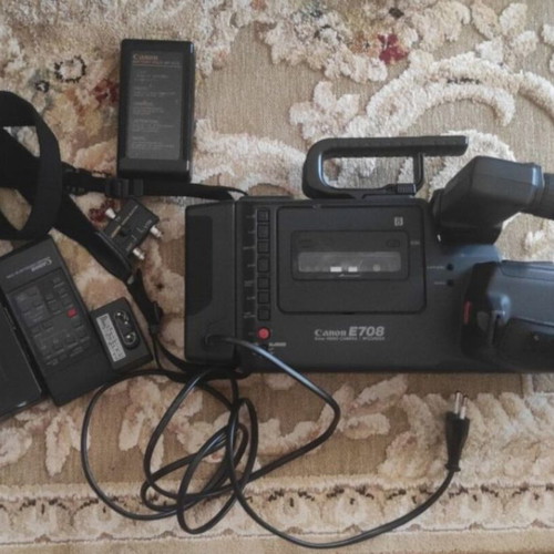 Canon Canovision 8 E708 vintage video camera used for parts or decoration
