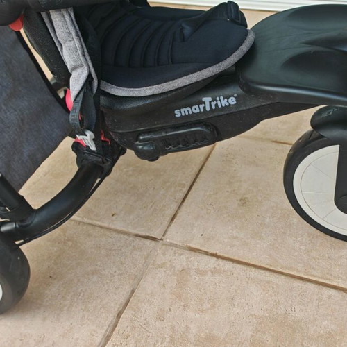 SmarTrike STR 5 τρίκυκλο σαν καινούργιο, αναδιπλούμενο και ποδήλατο