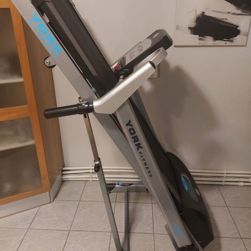 York T200 Anniversary treadmill like new