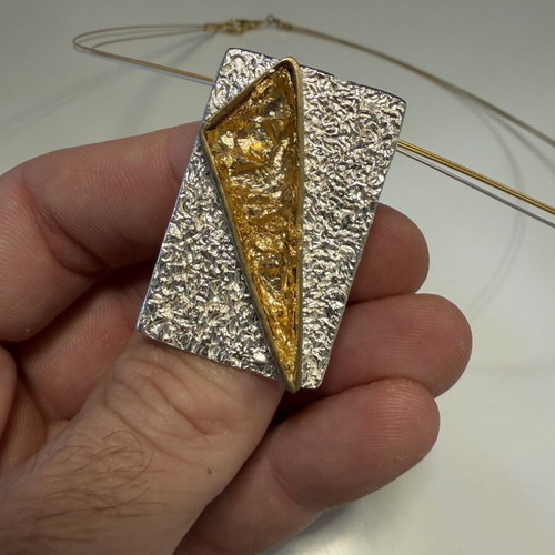 Pendant 925 silver geometric embossed with gold plating new