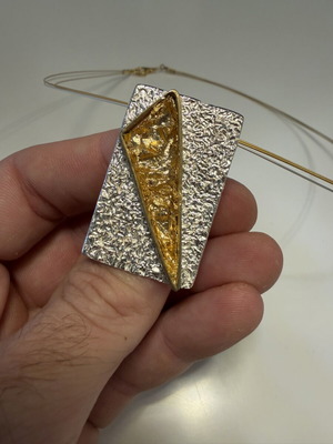Pendant 925 silver geometric embossed with gold plating new