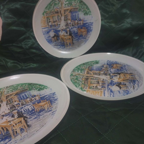 Collectible plates by Nikoleta Antonopoulou like new, Kafeneia 2009 series