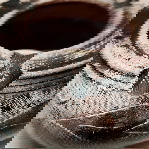 Ръчно изработена издълбана пепелник с камък от Мъртво море като нов