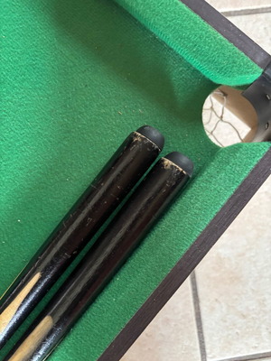 Table billiards like new