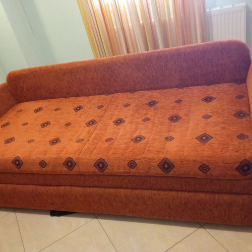 Sofa bed with mechanism in like new condition