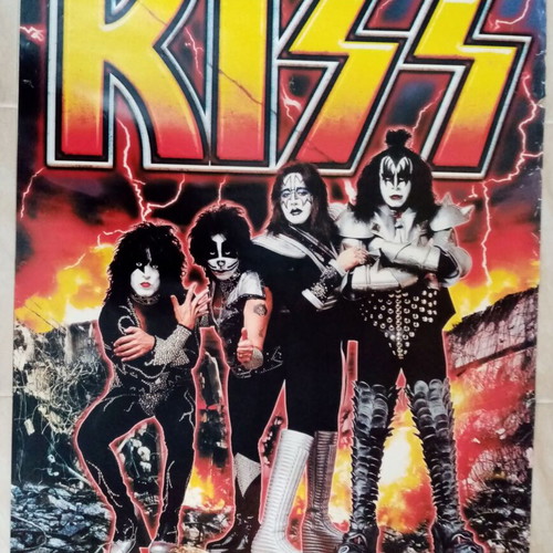 Kiss 2001 official poster