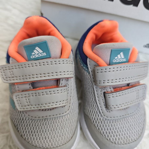 Adidas baby shoes size 19 like new