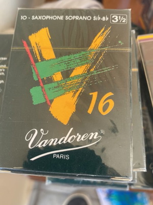 Vandoren soprano saxophone reeds pack of 10 new