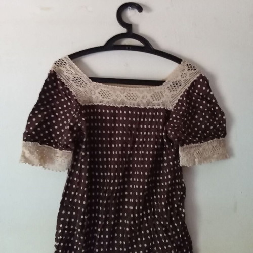Summer blouse with lace used, brown, size S