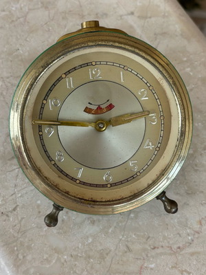 Vintage ξυπνητήρι γερμανικής κατασκευής 1950 μεταχειρισμένο, επιτραπέζιο αναλογικό δεν λειτουργεί