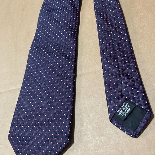 Hugo Boss tie made in Italy like new