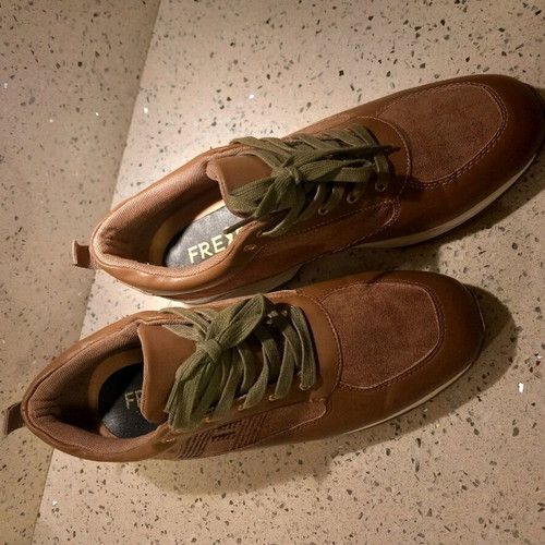 Keep Fred women's athletic shoes new, brown, size 40