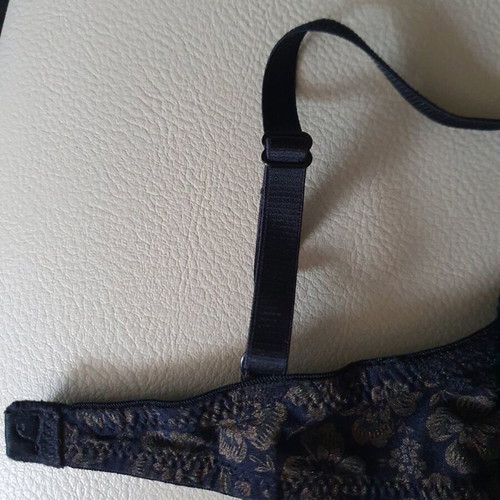 Luna push up bra 75C like new, black and gold